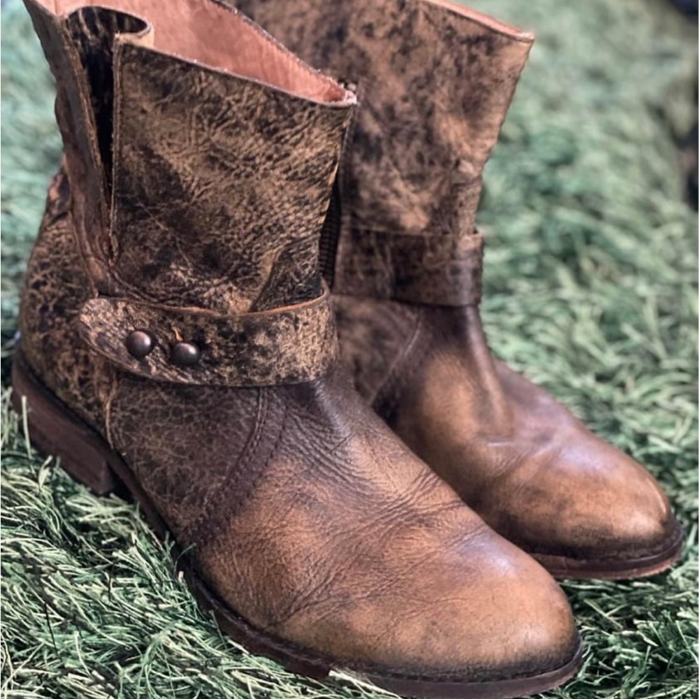 Leather ankle boots
